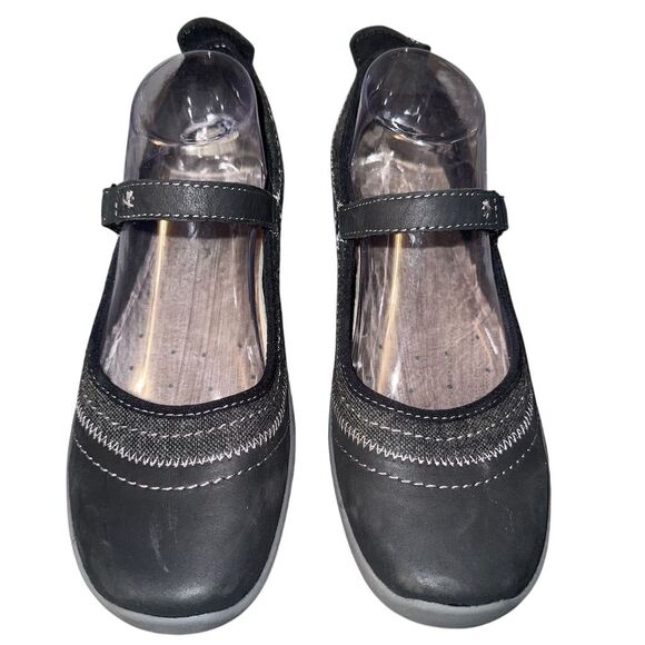 Easy Spirit Shoes - Easy Spirit Lownsdale 9N Black Mary Jane Flats with Buckle Closure